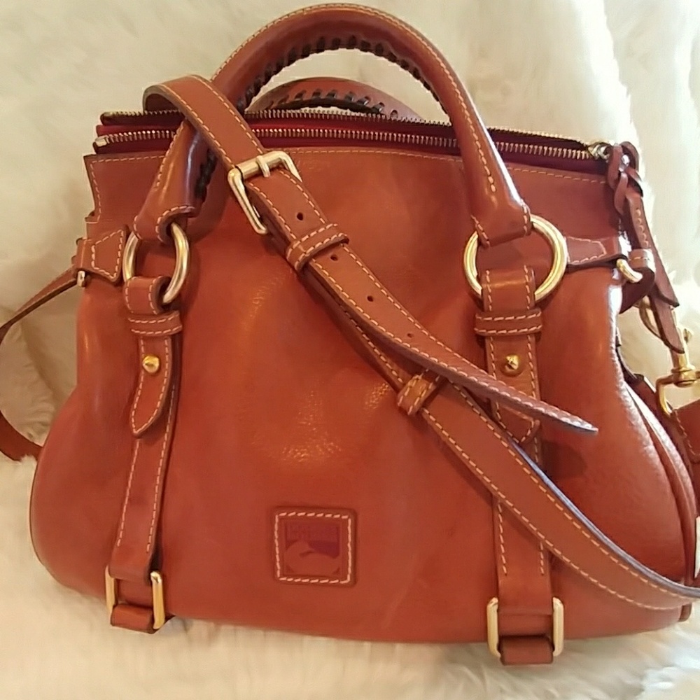 Dooney & Bourke Medium Crossbody